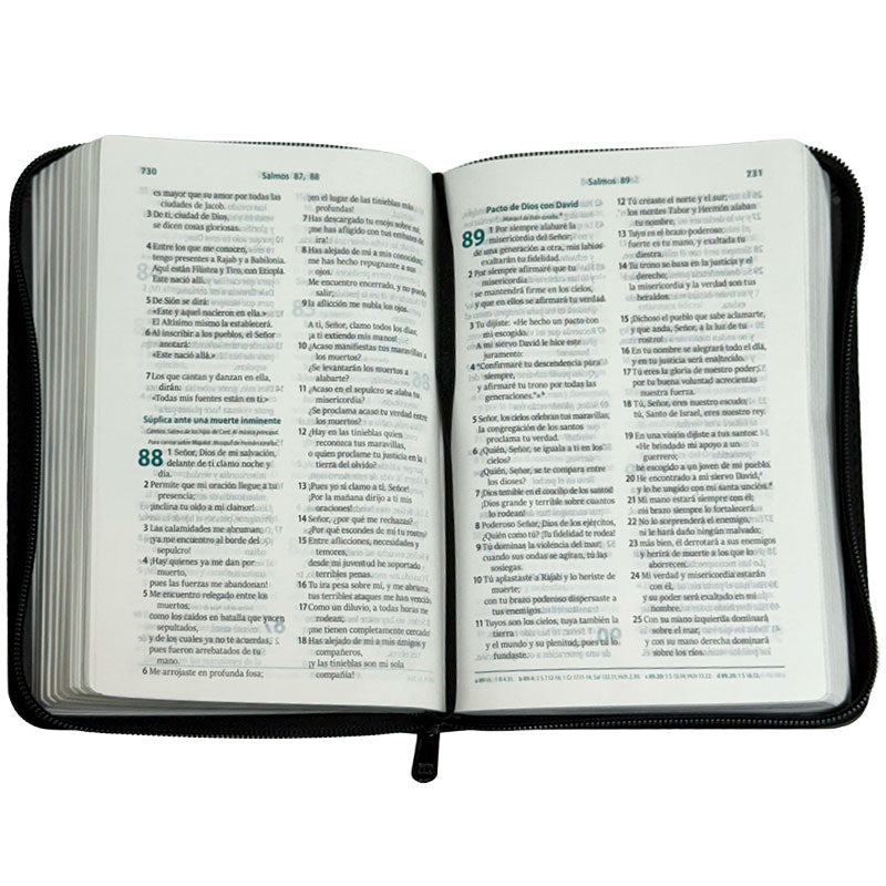 Biblia RVC Letra mediana Color Negra Con Ayudas Digitales Con Cierre